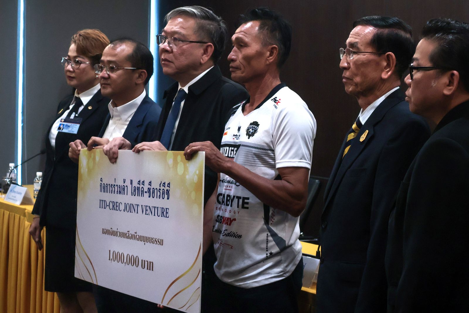 Lawyers Council provided humanitarian financial assistance to the families 
