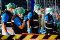 Police 7 shots dead